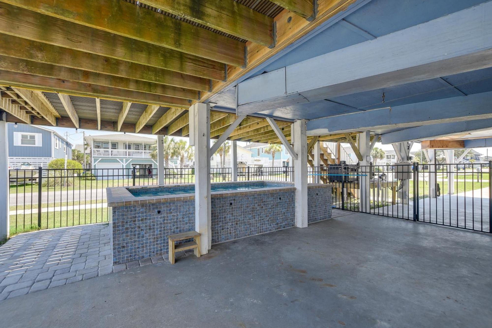 Waterfront North Myrtle Beach Home With Pool And Deck Екстер'єр фото